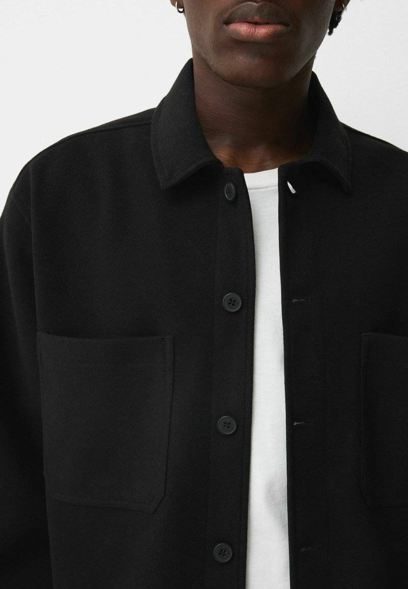 Bershka Bershka Summer jacket - black Weihnachtsangebot