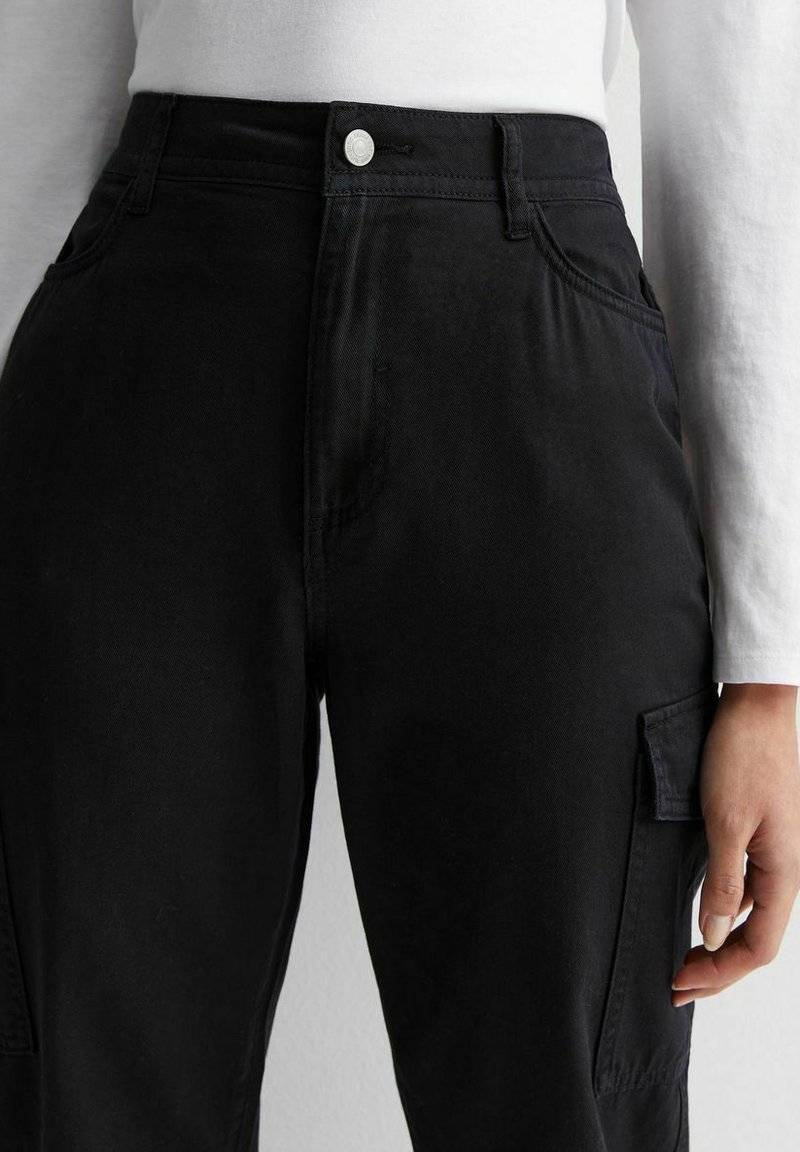 New Look New Look Cuffed Cargo - Chinos - black Osterangebot