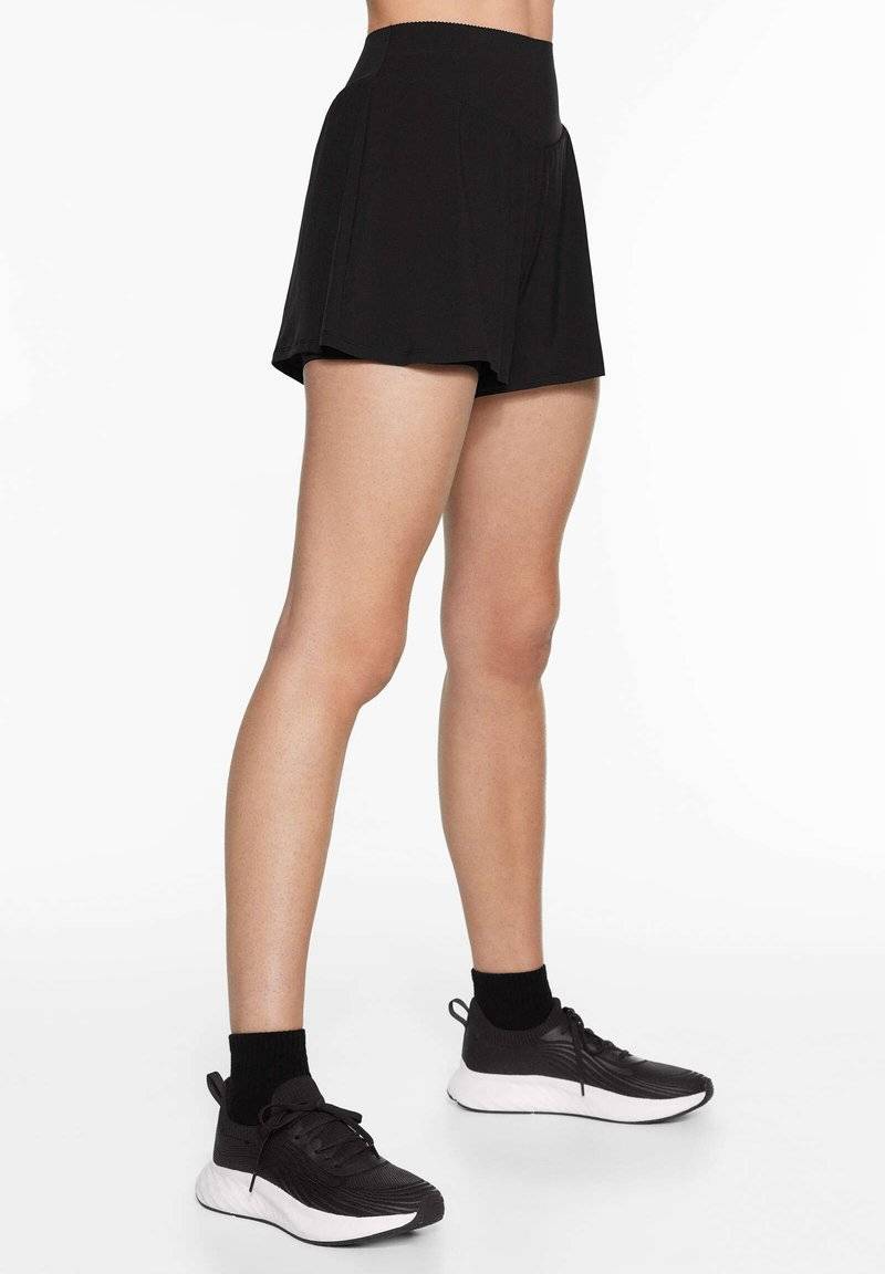 OYSHO OYSHO COMPRESSIVE - Sports shorts - black Bestseller